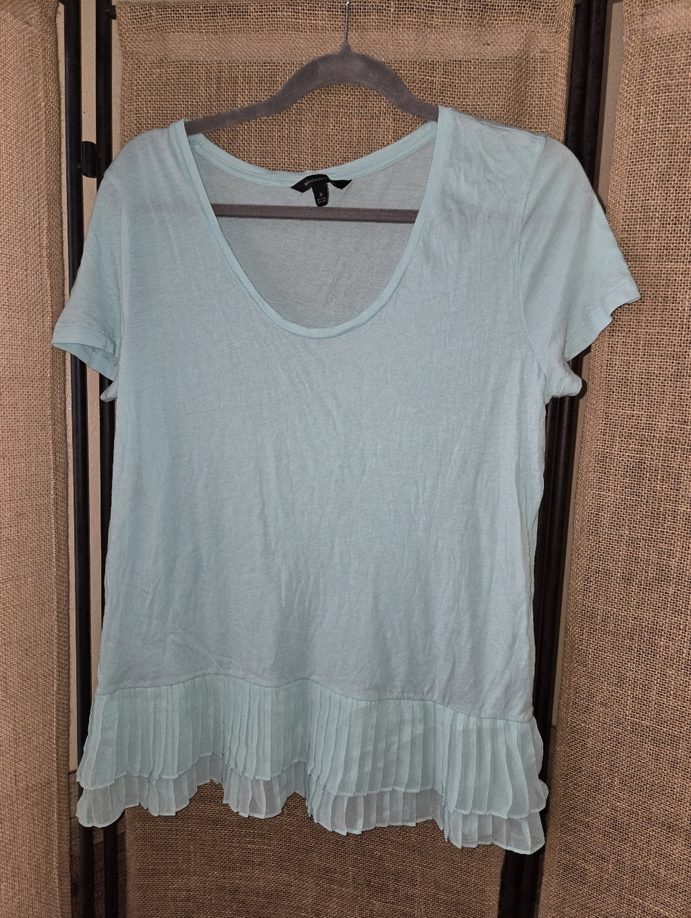 Banana Republic Womens Lght Aqua Scoop Neck Pleated Hem Tee Size Small